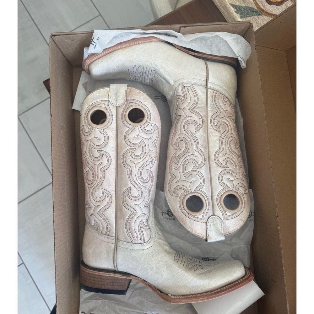 Circle G Tan Leather Sole